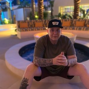 Meet your Posher, Bruce